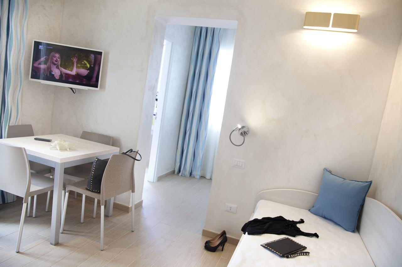 רימיני Marina Beach Suite Hotel מראה חיצוני תמונה