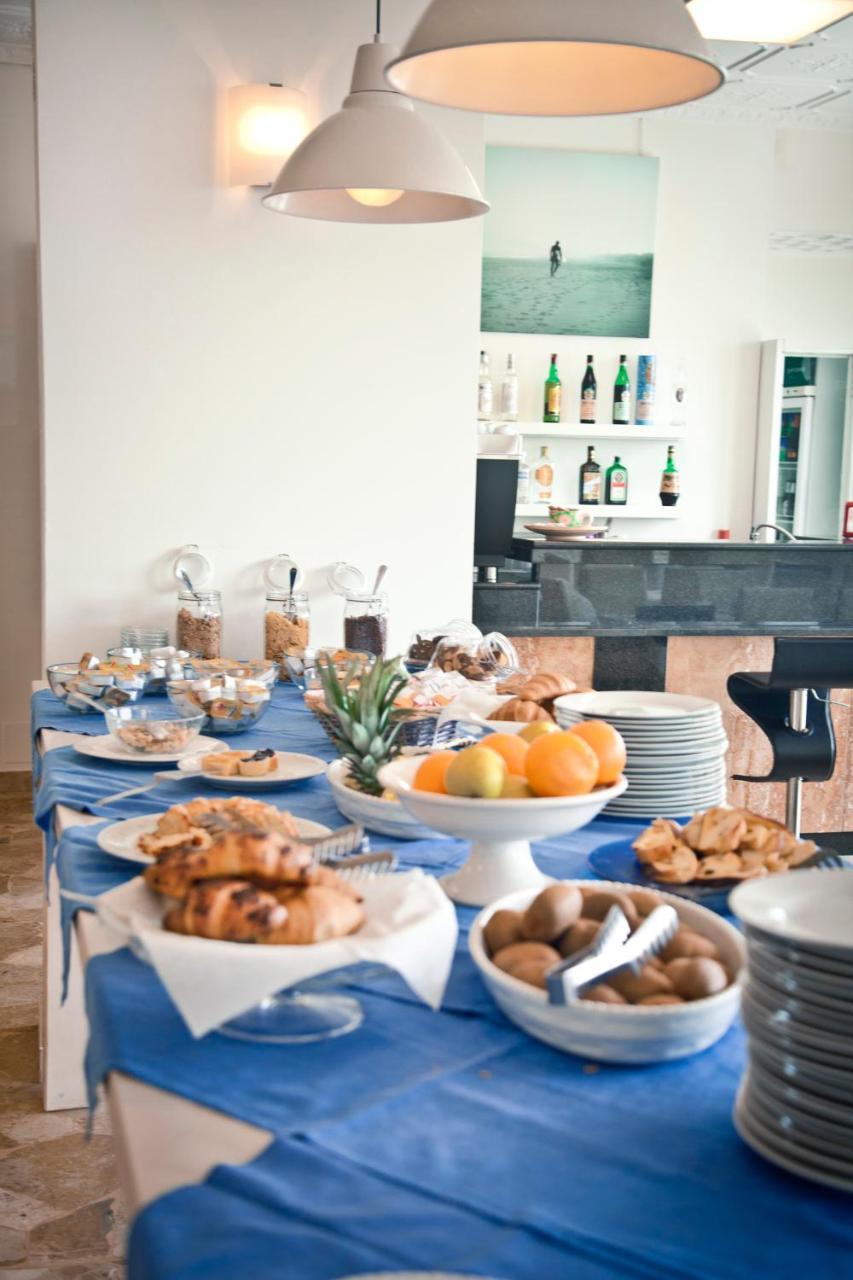 רימיני Marina Beach Suite Hotel מראה חיצוני תמונה